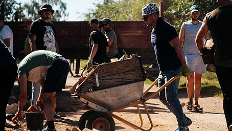 Repair Together: Aufräum-Raves in der Ukraine